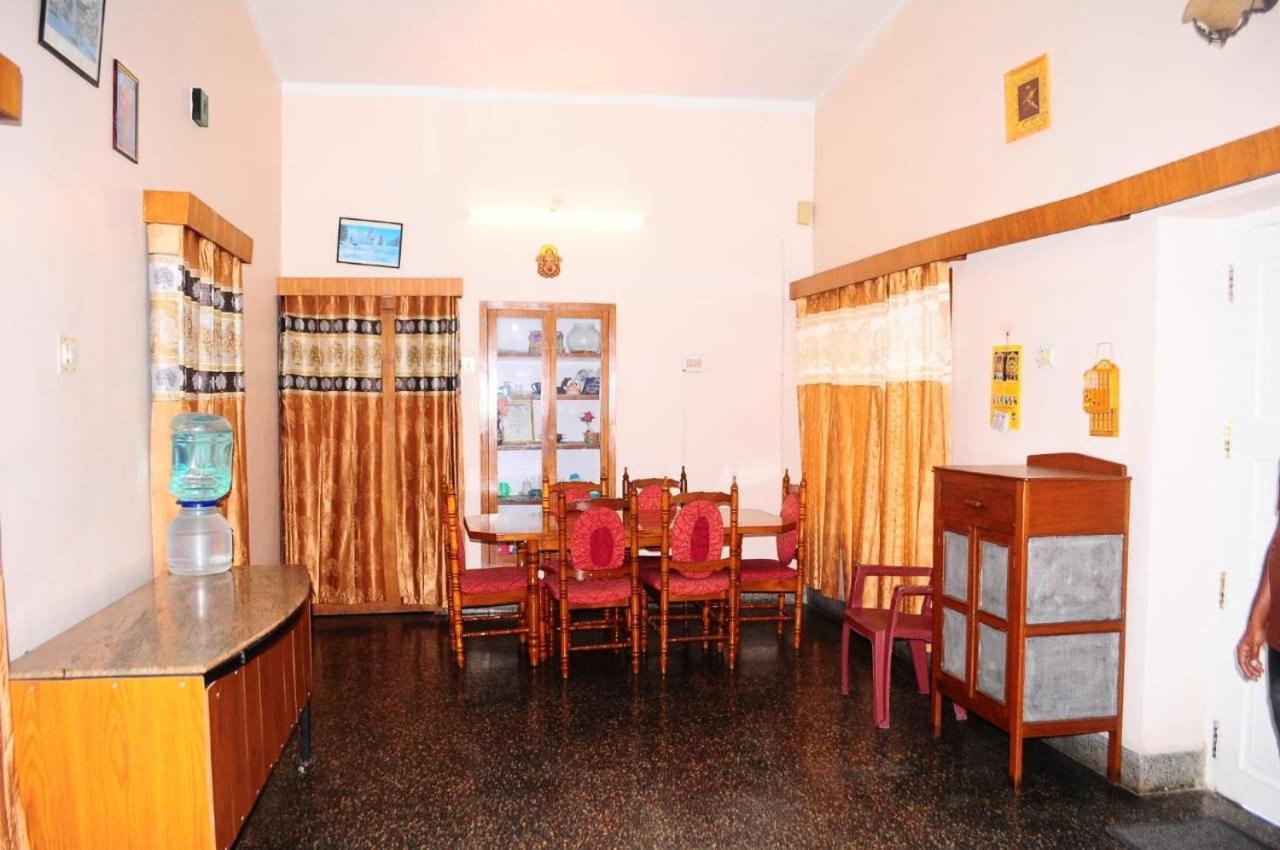Park Corner Home Stay Кунур Екстер'єр фото