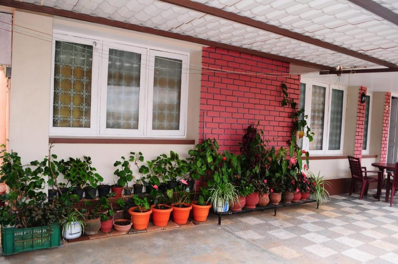 Park Corner Home Stay Кунур Екстер'єр фото